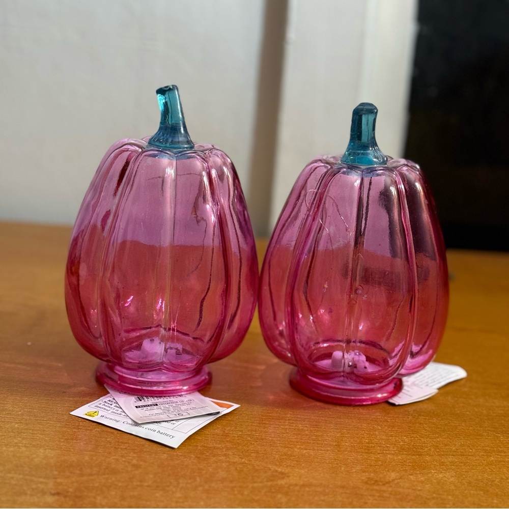 Set of two glass light up pumpkins working new with tag